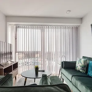 https://beautiful-2-bed-apartment-in-a-converted-mill.yorkshirehotels.net
